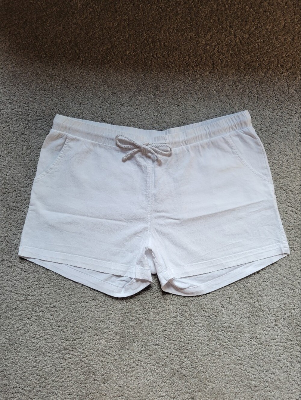 Elsie & Zoey White Cotton Drawstring Shorts L/XL